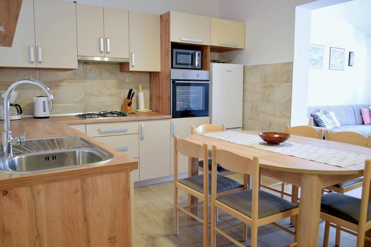 Zoro Apartments Palit Exterior foto