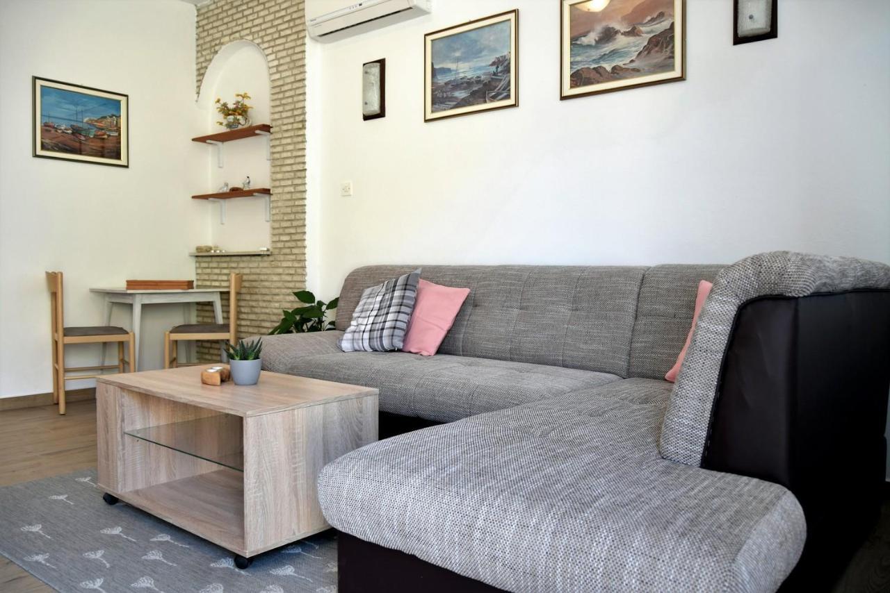 Zoro Apartments Palit Exterior foto